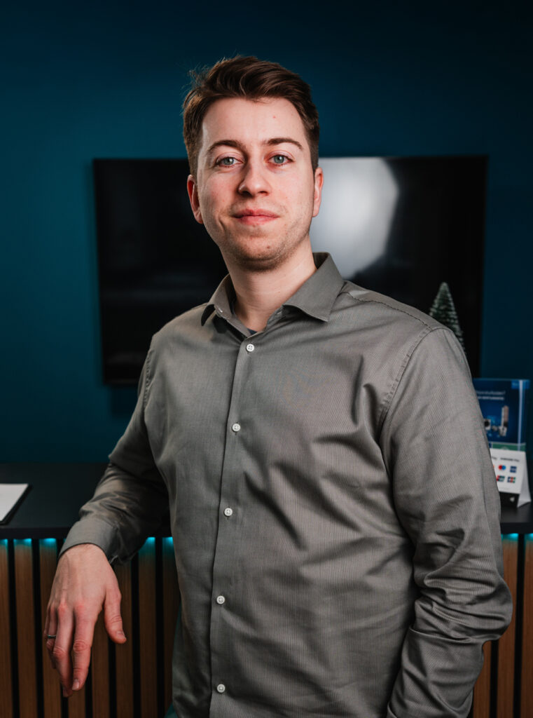 van09011 2 retouched web